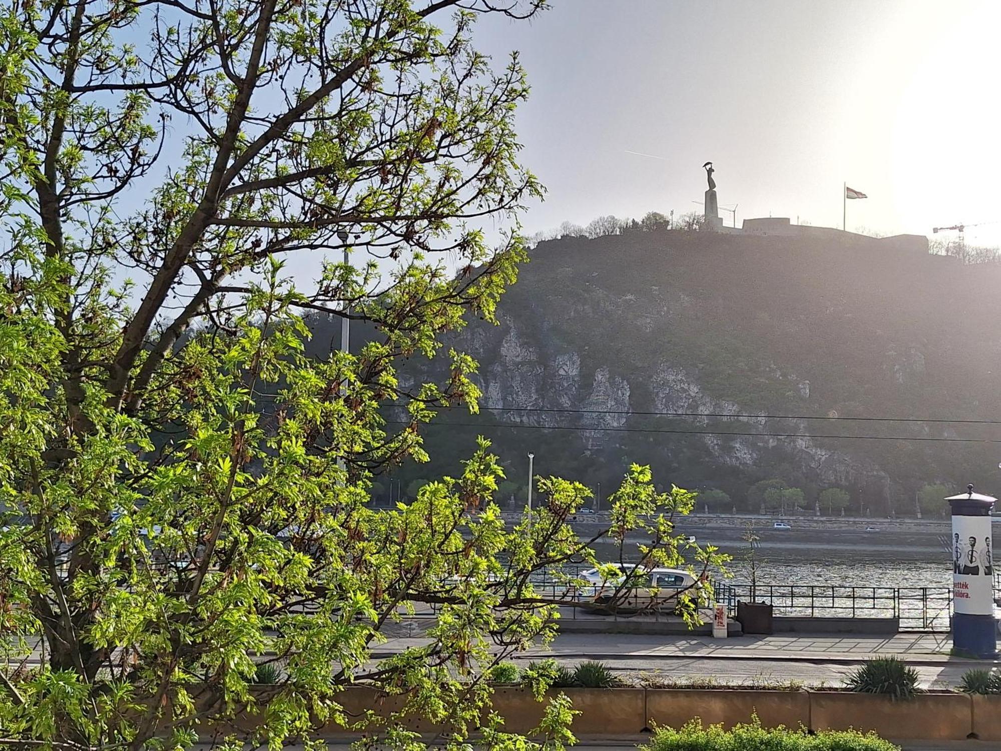 Danube View Apartment Budapeste Exterior foto