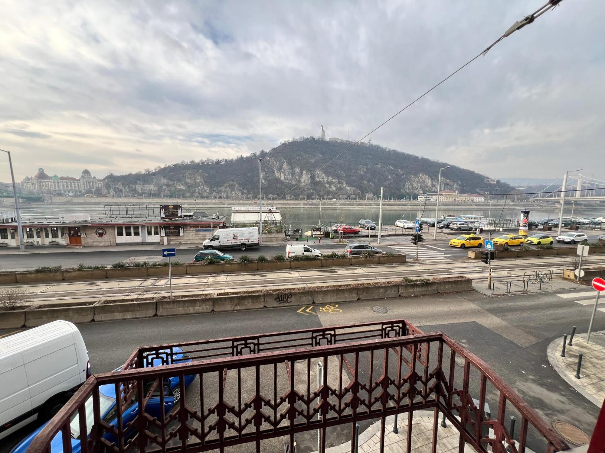 Danube View Apartment Budapeste Exterior foto